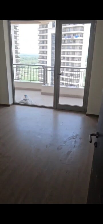 Room in 4 BHK Apartment at Chintels Serenity, Sector 109 – for Rent