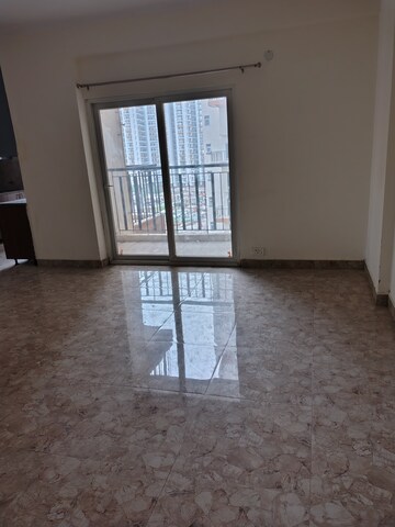 Room in 3 BHK Apartment at Amrapali Terrace Homes, Tech Zone 4 Greater Noida – for Rent