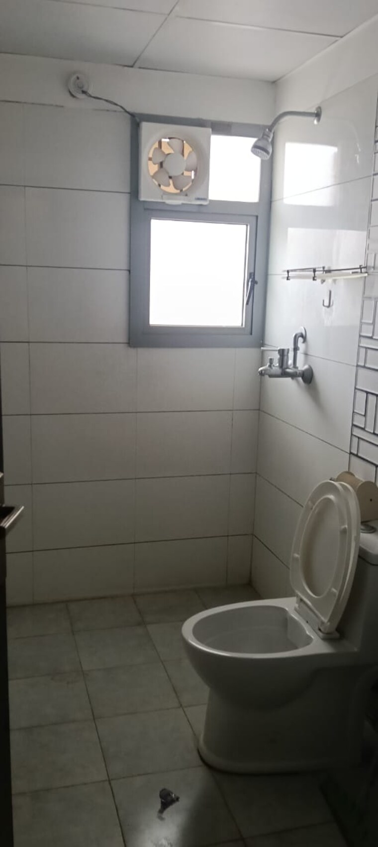 Bathroom, ska-greenarch 3 Bedroom 1600 Sq.Ft. Apartment In Sector 16b Greater Noida Greater Noida 9152744