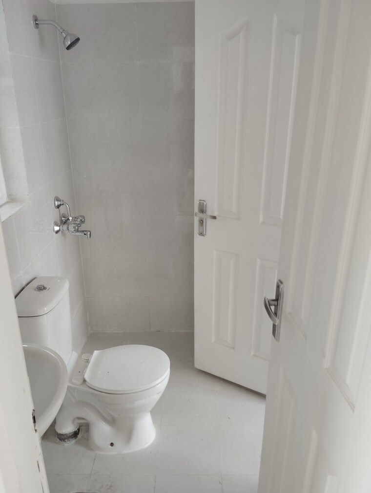 Bathroom, bptp-parkland-pride 4 Bedroom 1510 Sq.Ft. Builder Floor In Sector 77 Faridabad 9152777