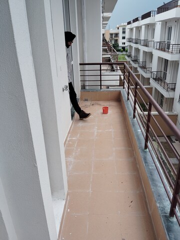Balcony in 4 BHK Builder Floor at BPTP Parkland Pride, Sector 77 – for Sale