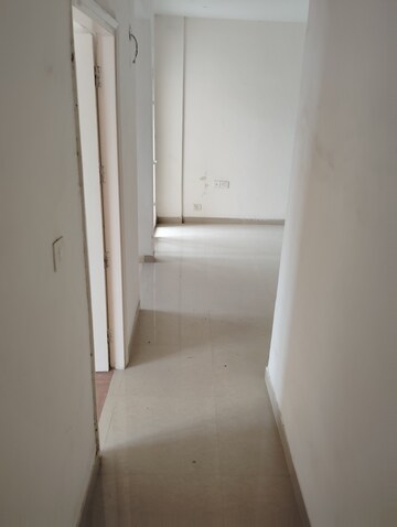 Building Lobby in 4 BHK Builder Floor at BPTP Parkland Pride, Sector 77 – for Sale