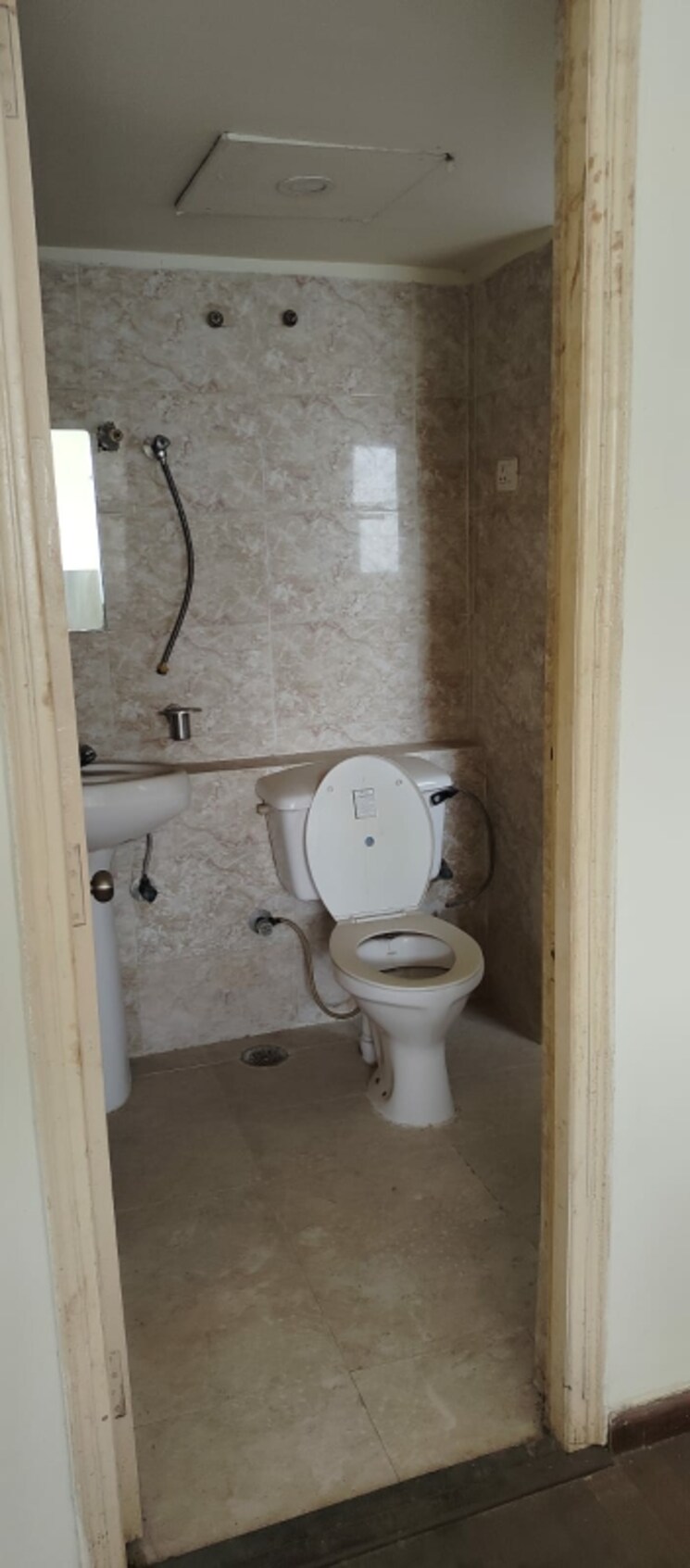 Bathroom, paras-seasons 3 Bedroom 1465 Sq.Ft. Apartment In Sector 168 Noida 9152801