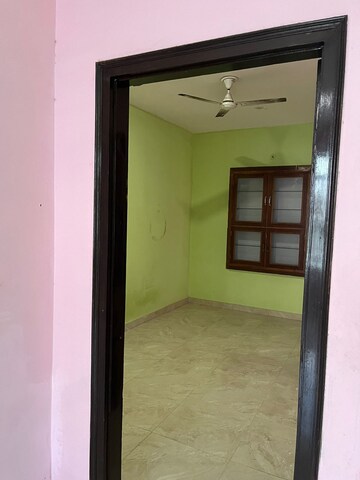 Room in 2 BHK Independent House at ARV Park, Sector 63 – for Rent
