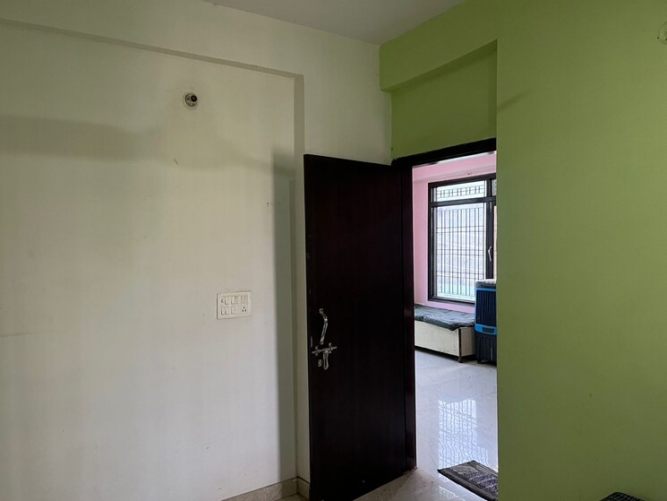Room, arv-park 2 Bedroom 1050 Sq.Ft. Independent House In Sector 63 Noida 9152825