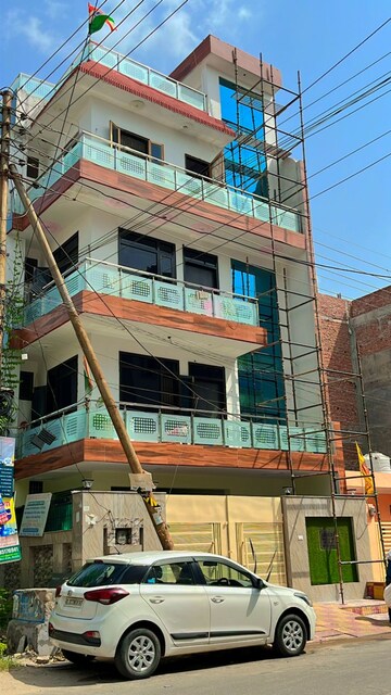 2 BHK Independent House – Exterior View View at ARV Park, Sector 63 - for Rent