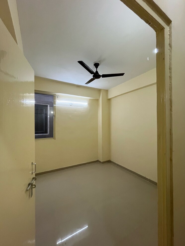 Room, conscient-habitat-residences 3 Bedroom 845 Sq.Ft. Apartment In Sector 78 Faridabad 9152868