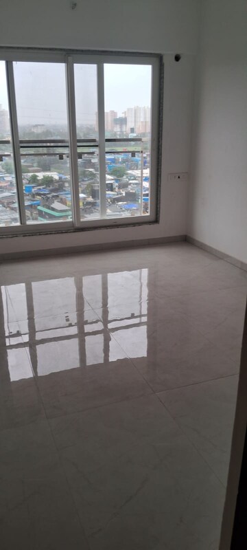 Room in 1.5 BHK Apartment at Rajshree Flora, Chembur – for Rent