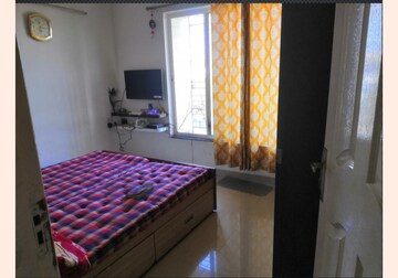 Bedroom in 2 BHK Apartment at Giridhar Oasis, Kharadi – for Rent