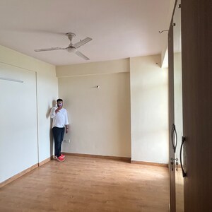 Room in 2 BHK Apartment at RAS Palm Residency, Sector 75 – for Sale