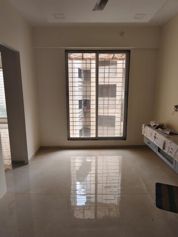 Room in 2 BHK Apartment at Puranik Rumah Bali, Ghodbunder Road – for Rent
