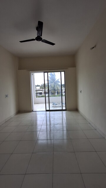 3 BHK Apartment For Rent in Tain Square, Wanwadi