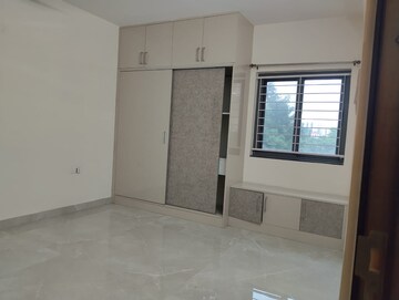 Room in 3 BHK Apartment at Rajapushpa Provincia, Narsingi – for Rent