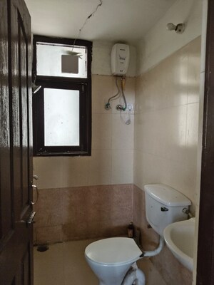 Bathroom in 3 BHK Apartment at Ambala Highway – for Rent