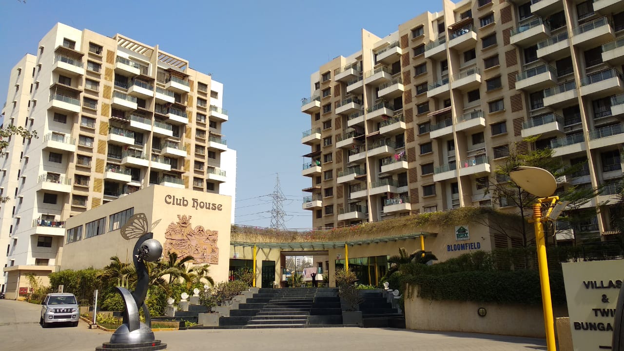 2 BHK + Servant Room 1000 Sq.Ft. Apartment in Amits Bloomfield