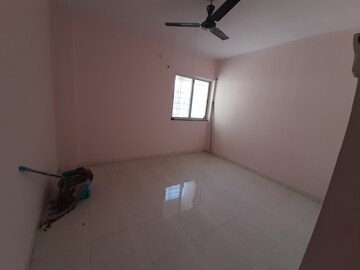 Room in 2 BHK Apartment at Bhansali Campus, Sinhagad Road – for Sale