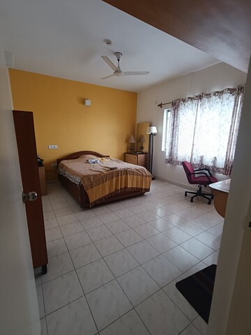 Bedroom in 3.5 BHK Apartment at LnT Realty South City, Bannerghatta Road – for Rent