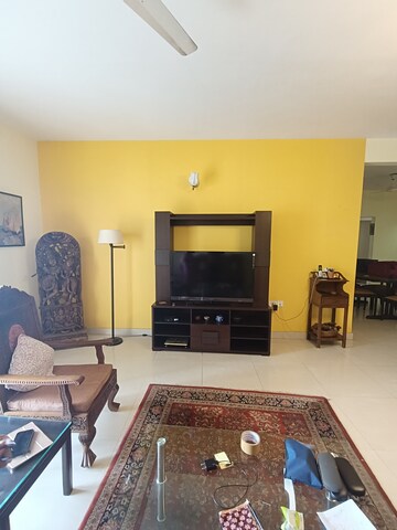 Bedroom in 3.5 BHK Apartment at LnT Realty South City, Bannerghatta Road – for Rent