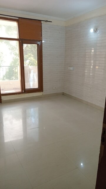 Room in 2 BHK Apartment at Vip Road – for Sale