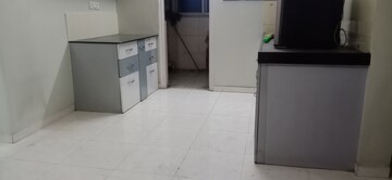 Room in 2 BHK Apartment at Bhansali Campus, Sinhagad Road – for Rent