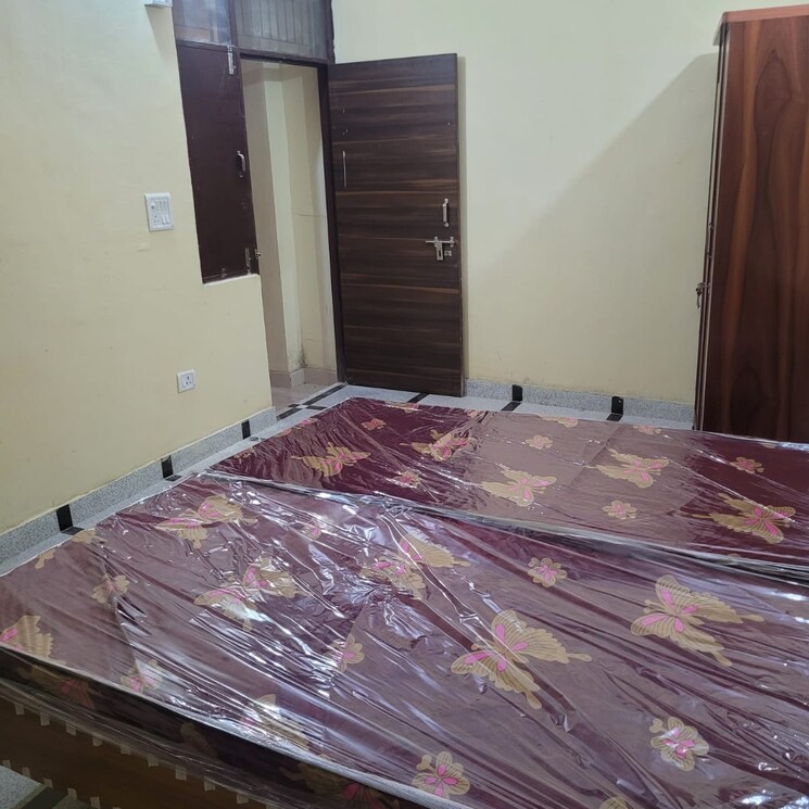 Bedroom, deep-homes-sector-73 1 RK 500 Sq.Ft. Builder Floor In Sector 73 Noida 9153093