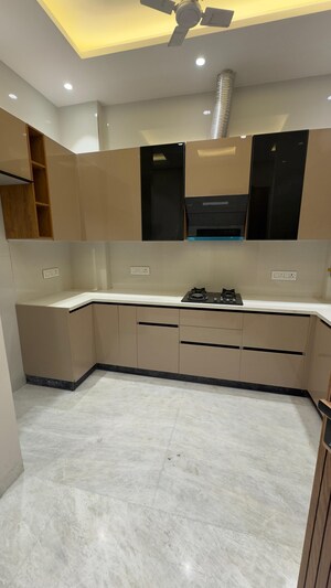 Kitchen in 3 BHK Builder Floor at East Of Kailash – for Sale