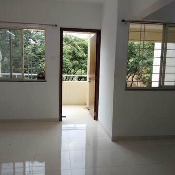 Room in 2 BHK Apartment at Bhansali Campus, Sinhagad Road – for Sale