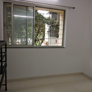 Room in 2 BHK Apartment at Bhansali Campus, Sinhagad Road – for Sale