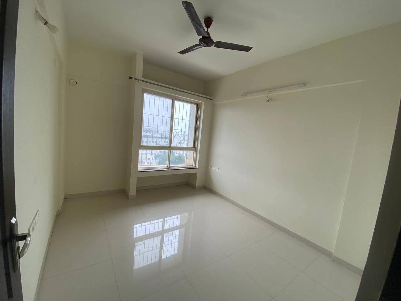 2 BHK Apartment For Rent in Nyati Equatorial