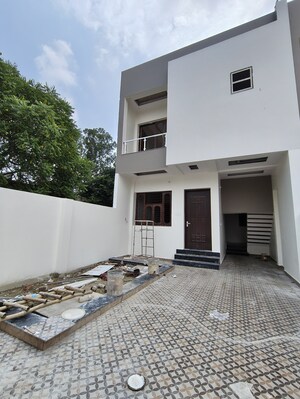3 BHK Villa – Exterior View View at Kursi Road - for Sale