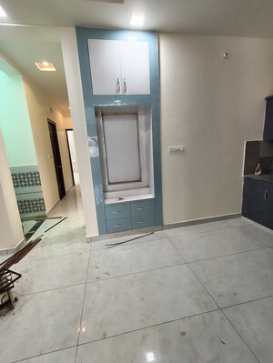 Room in 3 BHK Villa at Kursi Road – for Sale