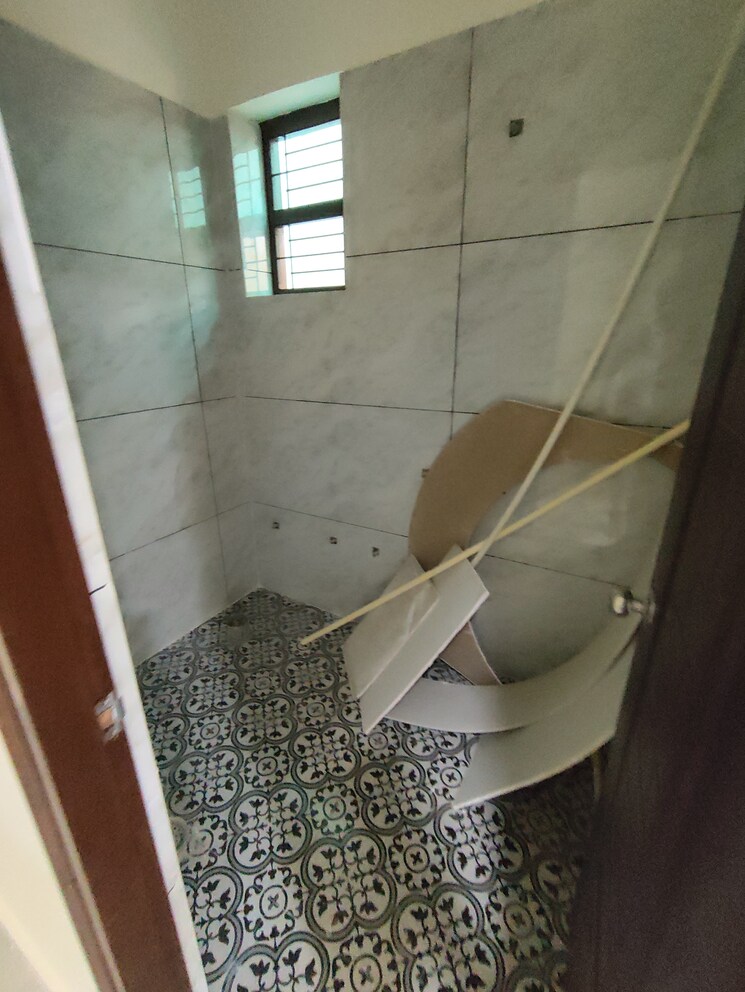 Bathroom, kursi road 3 Bedroom 1720 Sq.Ft. Villa In Kursi Road Lucknow 9153265
