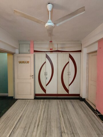 Bedroom in 1.5 BHK Apartment at Silver Line, Kasarvadavali – for Rent