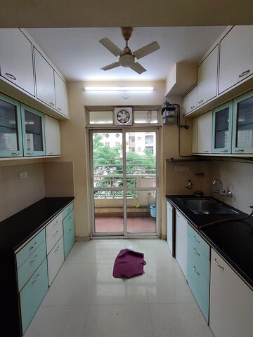 Kitchen in 1.5 BHK Apartment at Silver Line, Kasarvadavali – for Rent