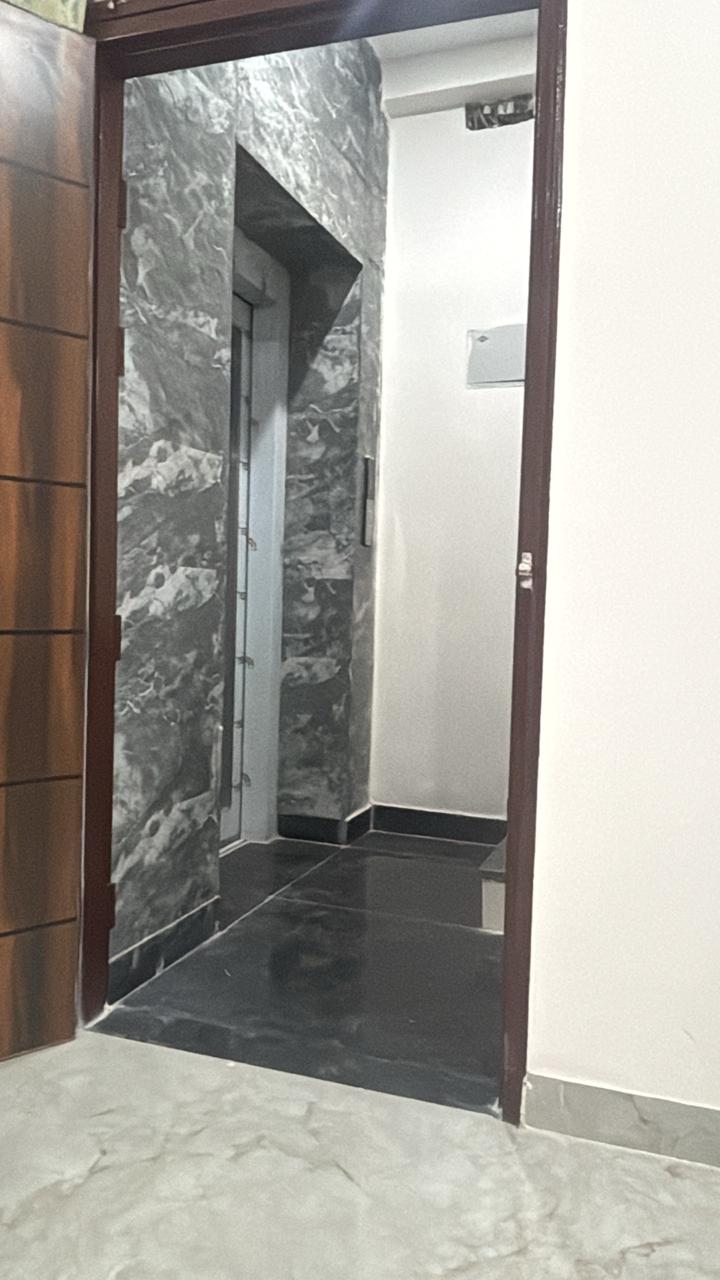 2.5 BHK + Pooja Room Builder Floor For Rent in Greenwood City