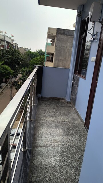 Balcony in 2.5 BHK Builder Floor at Greenwood City, Sector 40 – for Rent