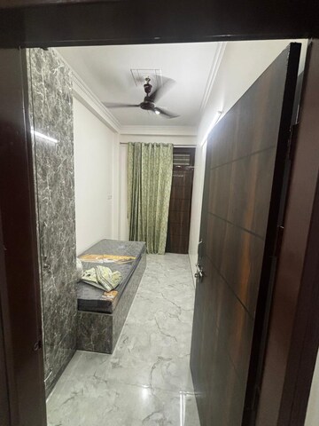 Building Lobby in 2.5 BHK Builder Floor at Greenwood City, Sector 40 – for Rent