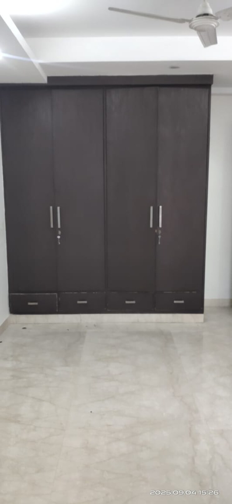 Room, safdarjung enclave 3 Bedroom 200 Sq.Yd. Builder Floor In Safdarjung Enclave Delhi 9153342