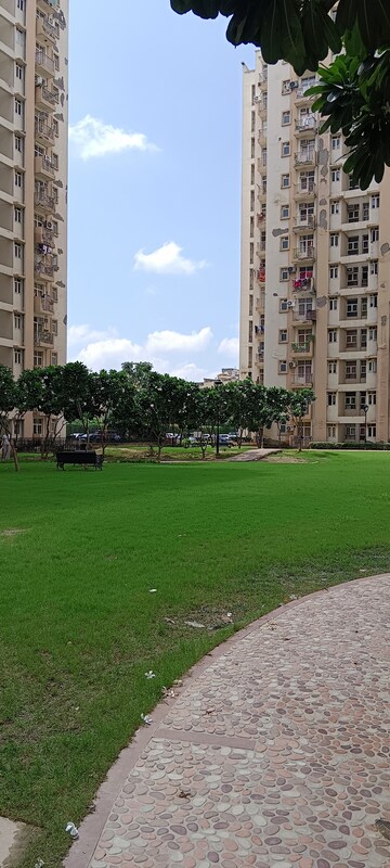 2 BHK Apartment – Exterior View View at Shree Vardhman Mantra, Sector 67 - for Rent