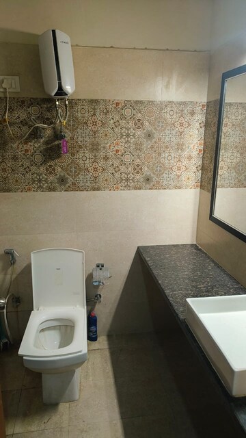 Team Area in 1 BHK Apartment at Paramount Golfforeste, Zeta I Greater Noida – for Rent