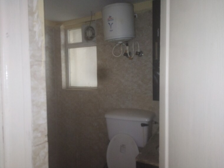 Bathroom, paras-seasons 2 Bedroom 830 Sq.Ft. Apartment In Sector 168 Noida 9153378