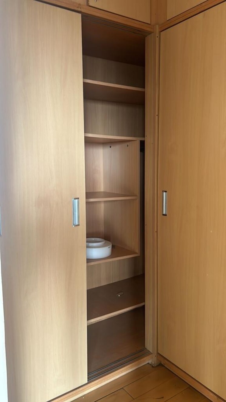 Bathroom, jaypee-green-crescent-court 3 Bedroom 3460 Sq.Ft. Apartment In Jaypee Greens Greater Noida 9153377