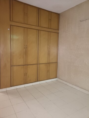 Room in 2 BHK Apartment at Ip Extension – for Rent