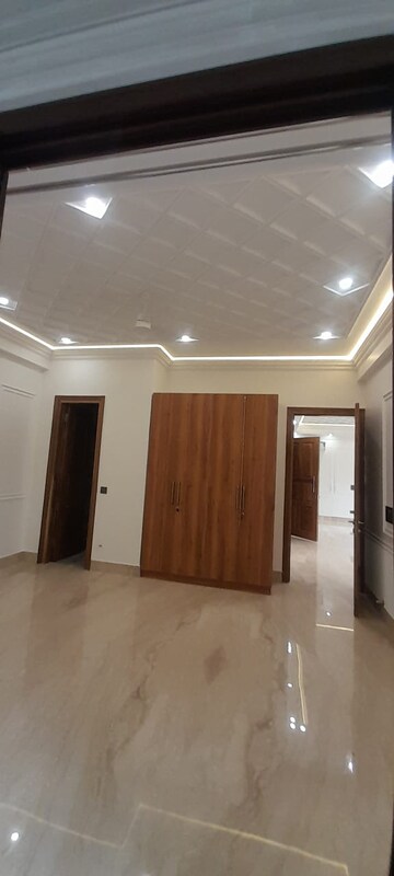 4 BHK Builder Floor For Rent in Chittaranjan Park