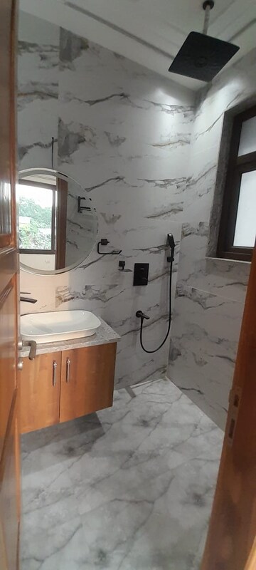 Kitchen in 4 BHK Builder Floor at Chittaranjan Park – for Rent