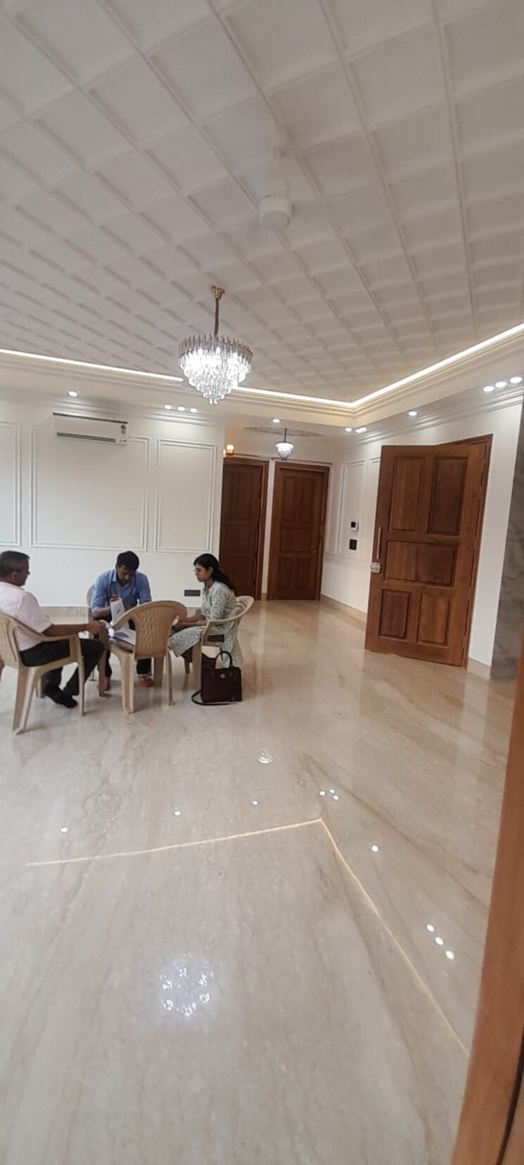 Living Room, chittaranjan park 4 Bedroom 240 Sq.Yd. Builder Floor In Chittaranjan Park Delhi 9153405