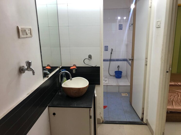 Attached Bathroom, ganadhish-sankul 2 Bedroom 1000 Sq.Ft. Apartment In Sinhagad Road Pune 9153383