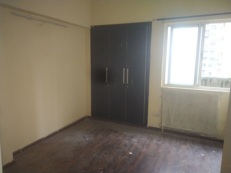 2 BHK Apartment For Rent in Paras Seasons