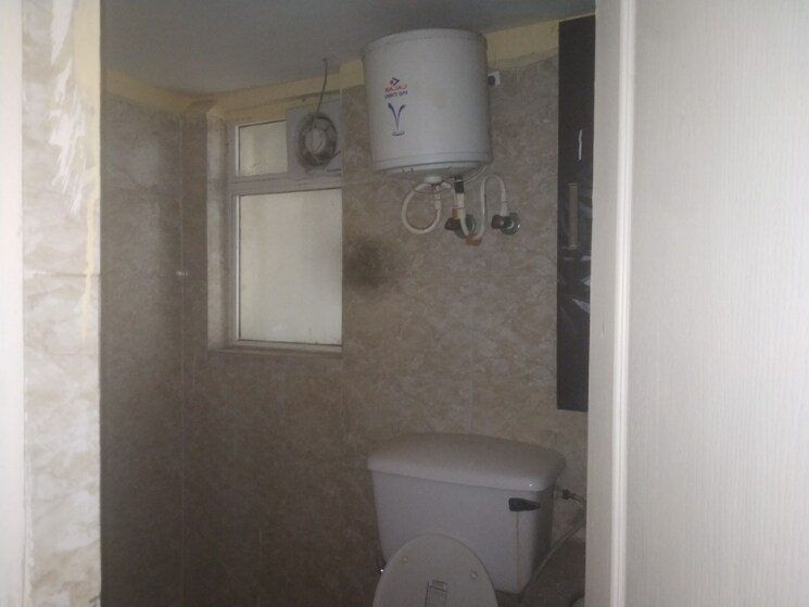 Bathroom, paras-seasons 2 Bedroom 830 Sq.Ft. Apartment In Sector 168 Noida 9153395