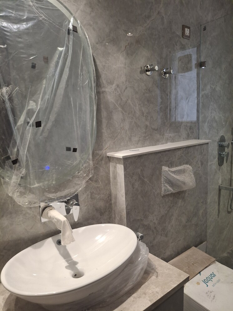 Bathroom, bestech-park-view-city-1 3.5 Bedroom 1650 Sq.Ft. Apartment In Sector 48 Gurgaon 9153420